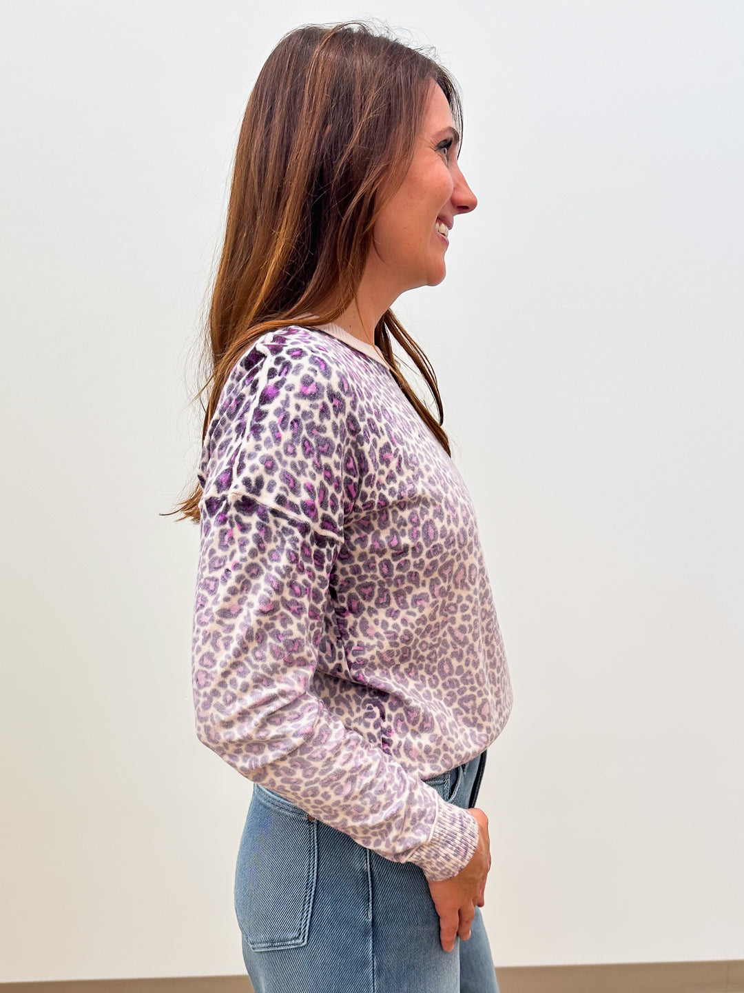 LONG SLEEVE CREW NECK ANIMAL PRINT SWEATER - BEIGE/PLUM