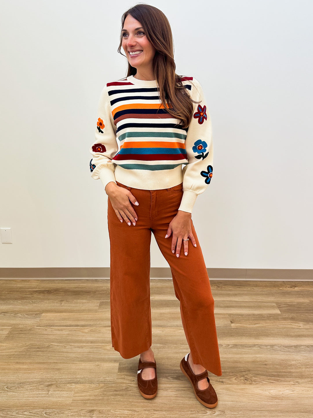 L/S CREW NECK FLORAL/STRIPE SWEATER - VANILLA