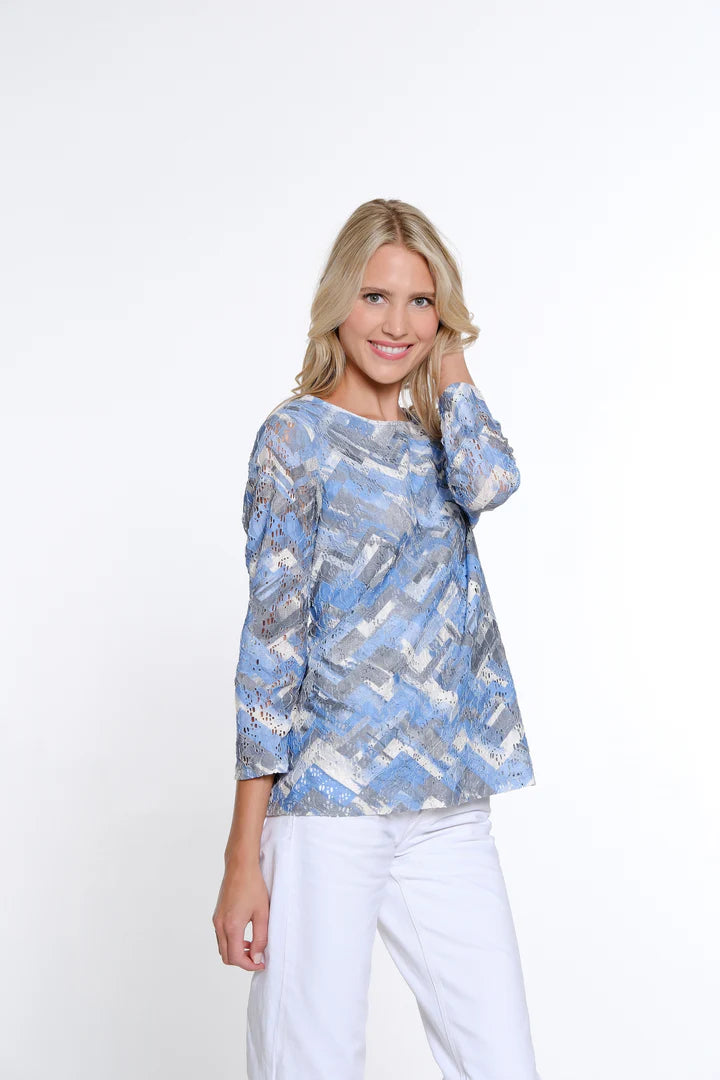 3/4 SLEEVE SCOOP NECK LINED TOP - BLUE/GREY LACE FLORAL