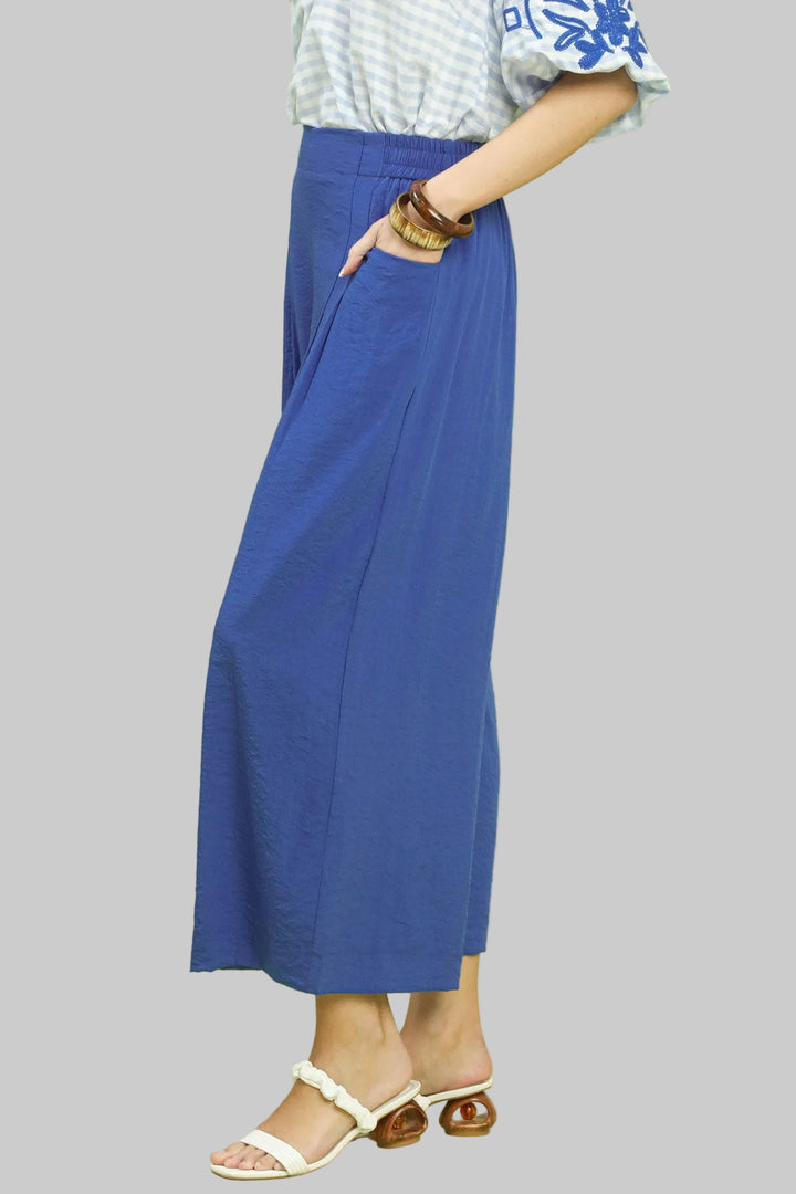 SOLID PLEAT WIDE LEG CROPPED PANTS - BLUE