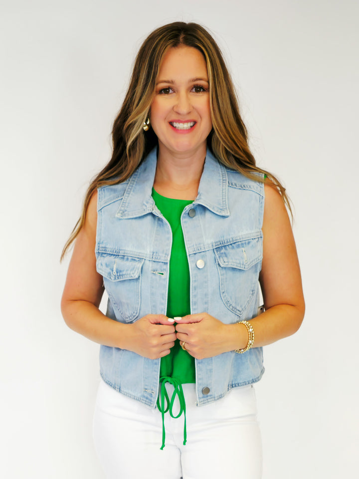 BUTTON FRONT DENIM VEST - LIGHT WASH