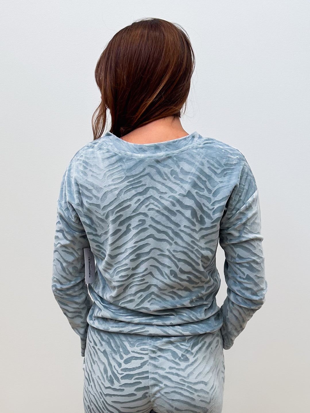 L/S ZEBRA LUXE LOUNGE TOP - BLUE HAZE