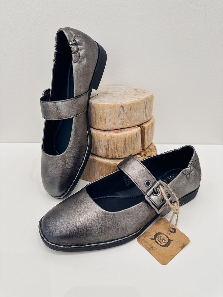 BORN MILLIE SLIP ON BUCKLE SHOES - PEWTER