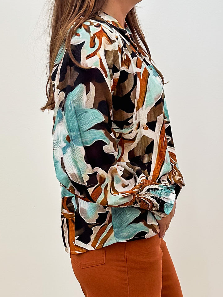L/S SMOCKED CUFF ABSTRACT FLORAL COLLARED BLOUSE - TEAL/BROWN