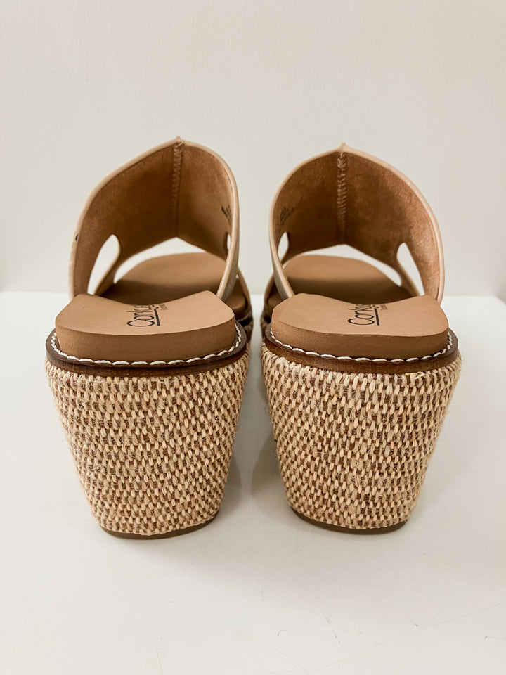 CORKY'S KISS N TELL WEDGE SANDAL - WASHED GOLD METALLIC