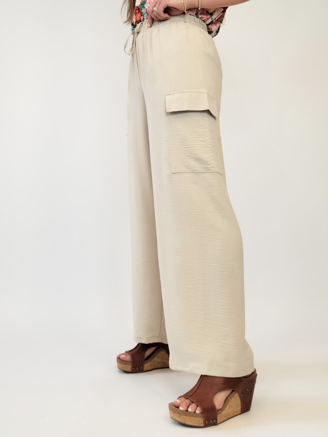 AIRFLOW CARGO WIDE LEG PANT - TAN