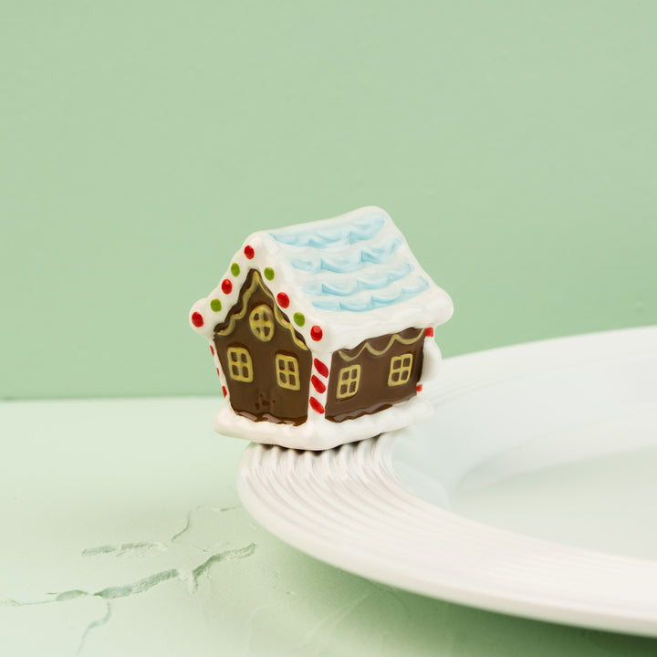 candyland lane gingerbread house MINI