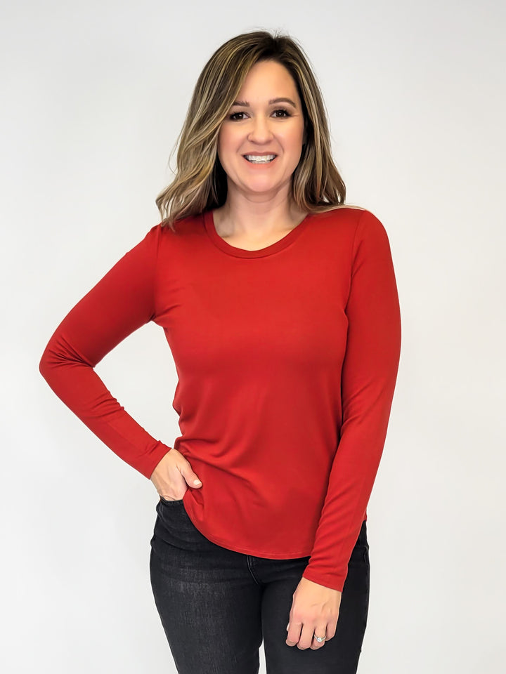 SOLID LONG SLEEVE HIGH LOW TOP - CARDINAL