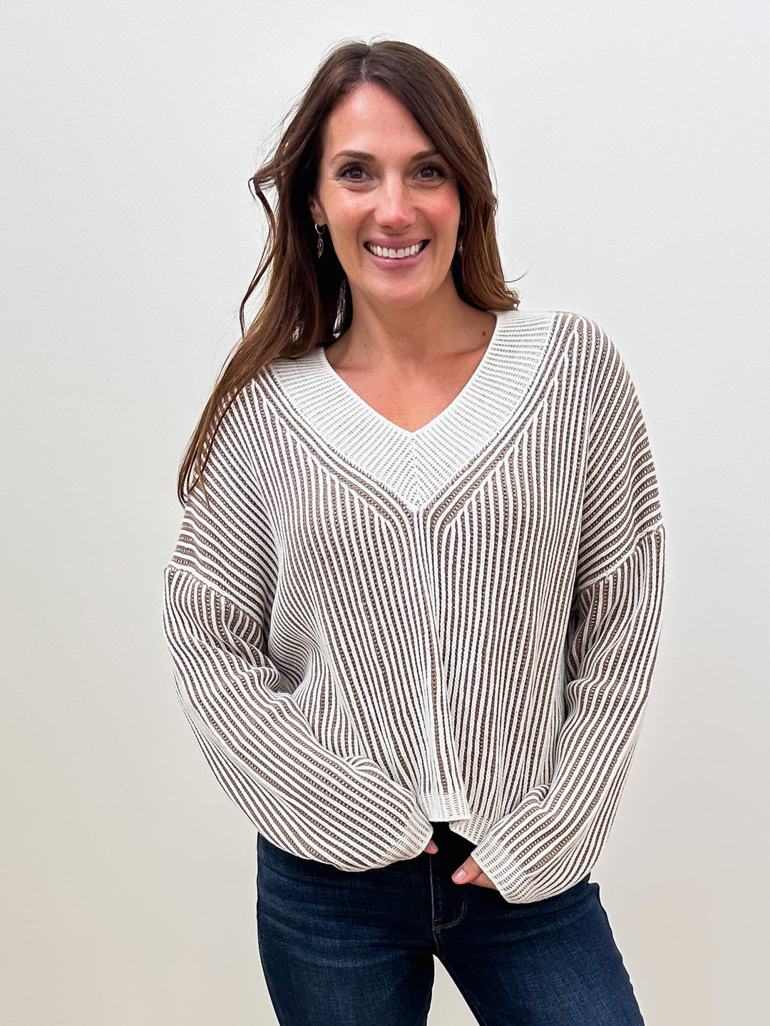 L/S STRIPED V-NECK RIBBED SWEATER - TAUPE