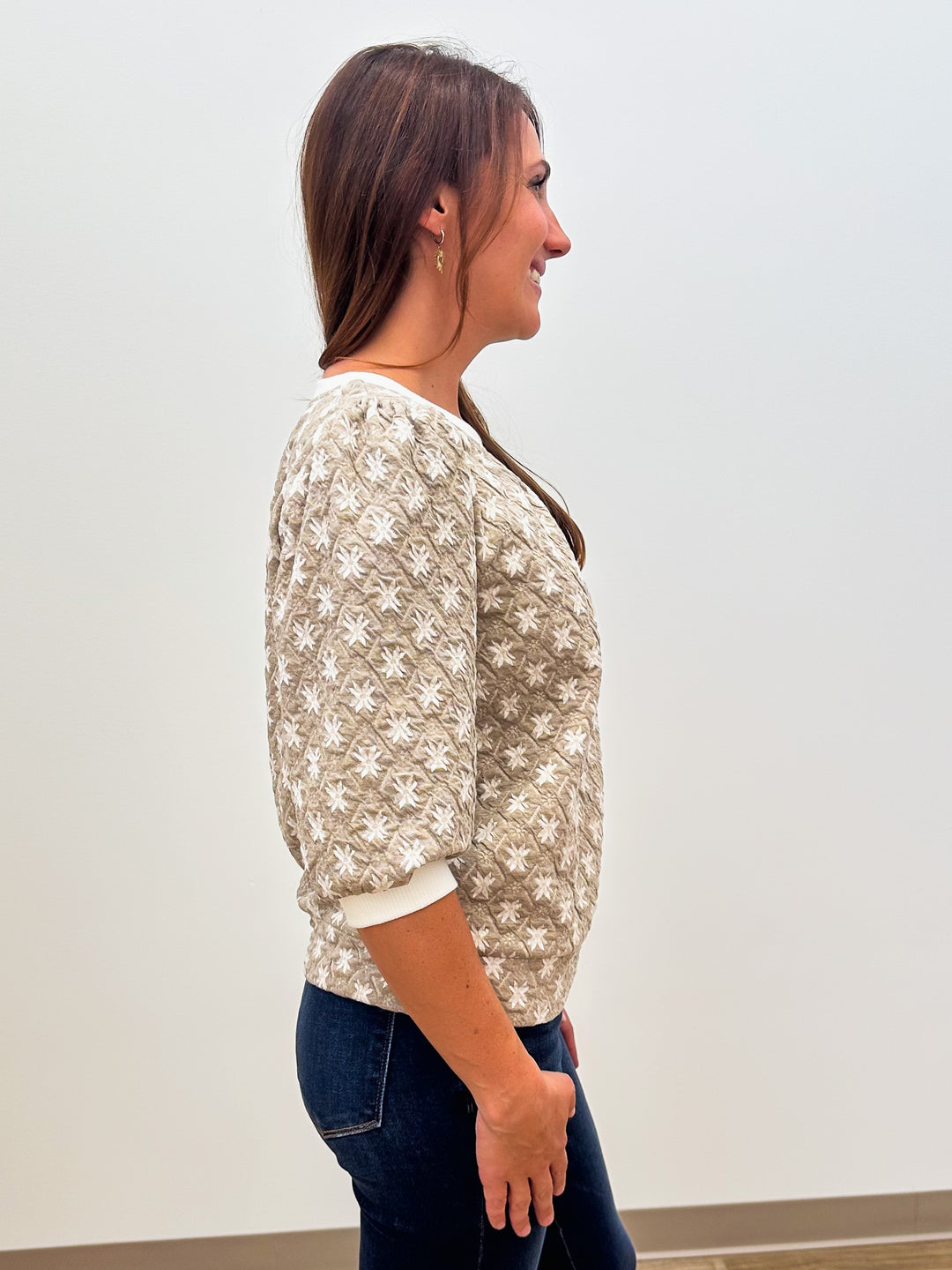 3/4 PUFF SLEEVE CREW NECK PRINT CONTRAST TOP - STONE