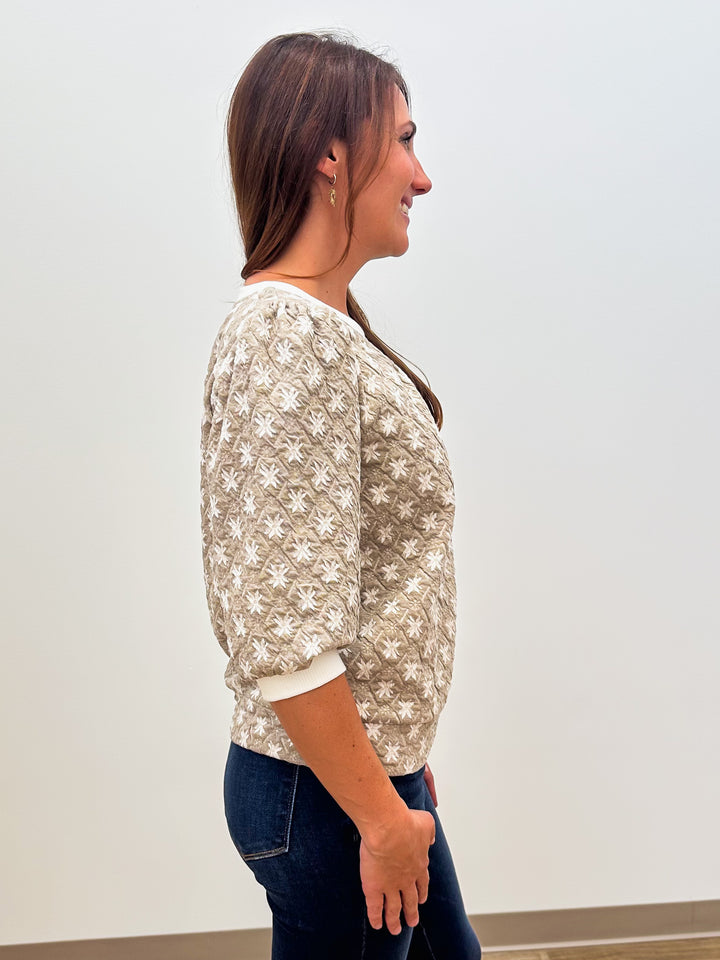3/4 PUFF SLEEVE CREW NECK PRINT CONTRAST TOP - STONE