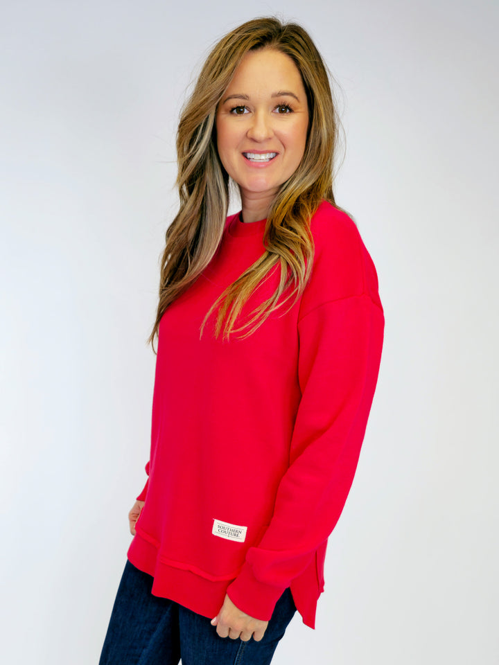 SOUTHERN COUTURE COMFY ROUND HERE SWEATSHIRT - RED