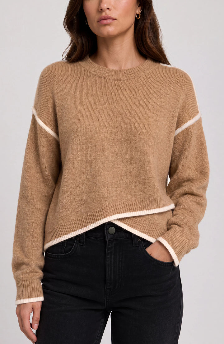 PETITE L/S CREW NECK SWEATER W/TULIP HEM - CAMEL W/CREAM