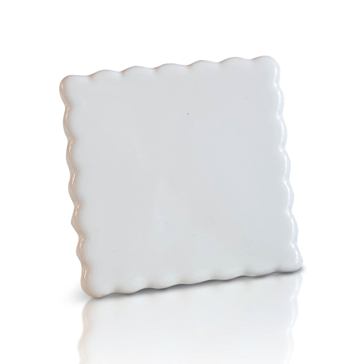 simple scallop /scalloped square MINI