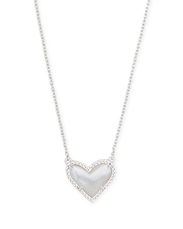 ARI HEART SHORT PENDANT - MOTHER OF PEARL AND SILVER