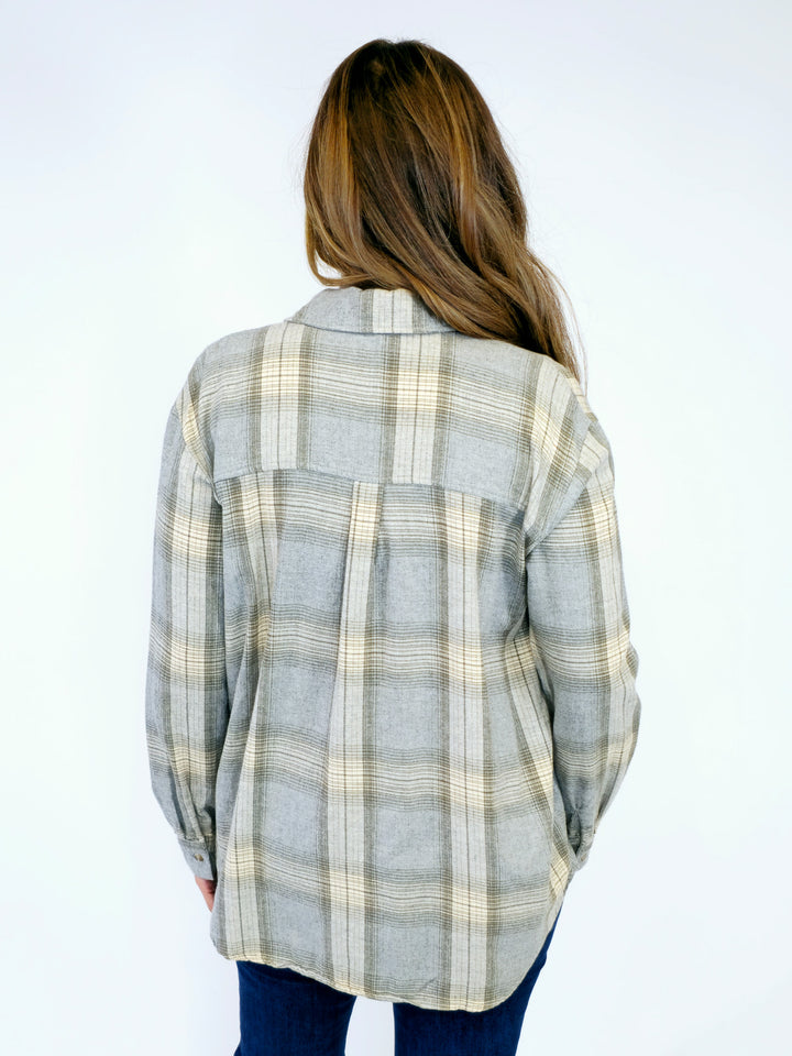 OVERSIZE LONG SLEEVE BUTTON UP FLANNEL - SAGE