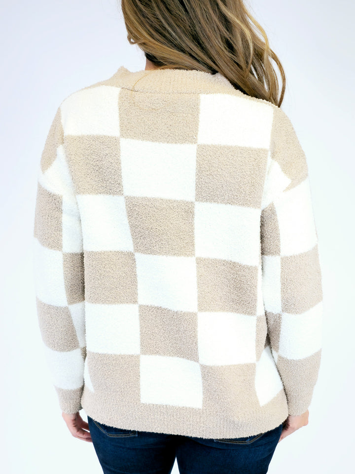 CHECKERED CREW NECK SWEATER - BEIGE