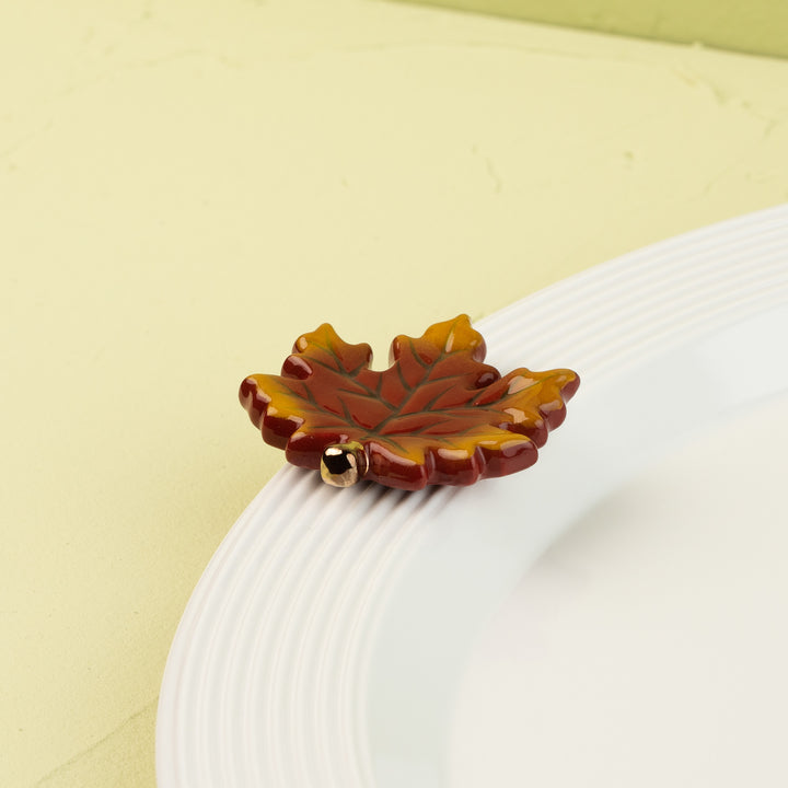 falling for you /maple leaf MINI