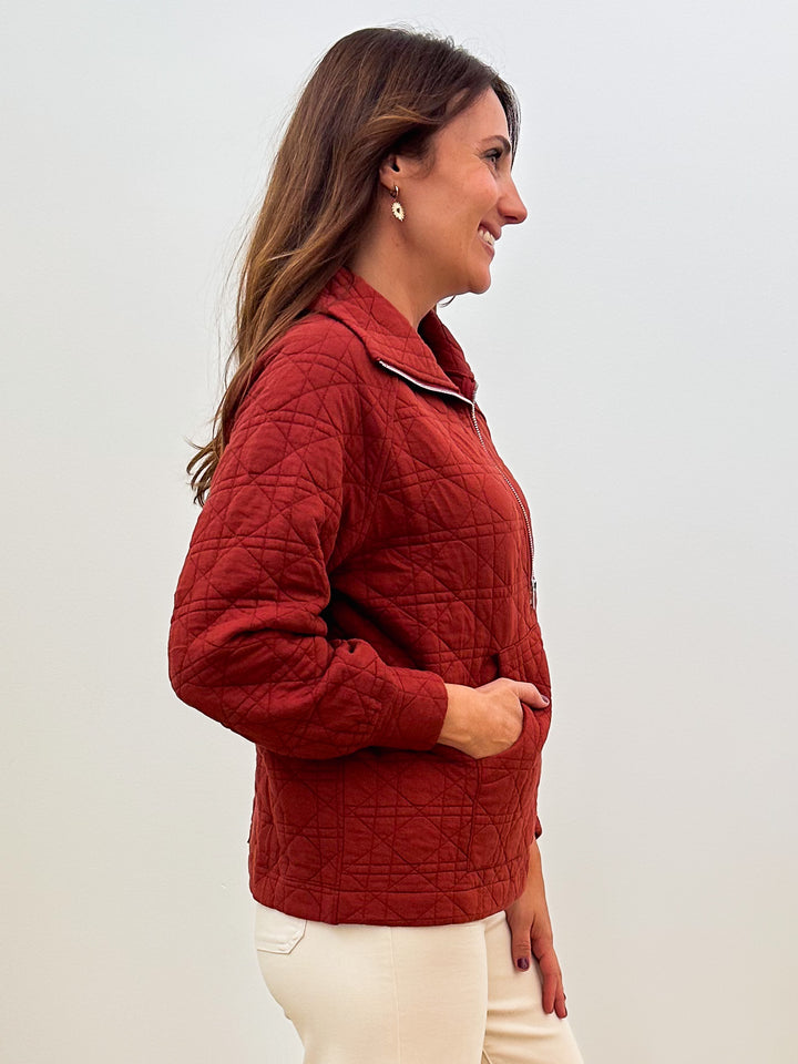 QUILTED HIGH COLLAR ZIP UP PULLOVER - RUST