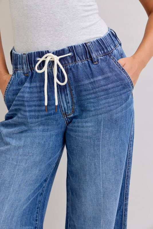 JUDY BLUE HW PALAZZO FEATHERWEIGHT JEANS - MEDIUM/DARK - 31" INSEAM