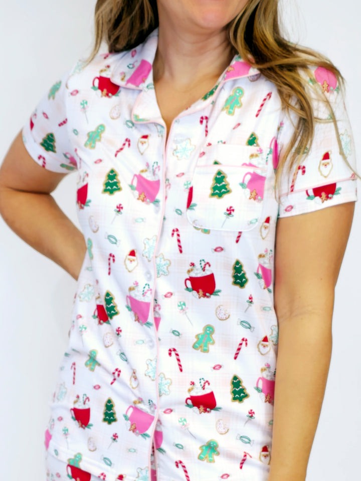 PAJAMA BUTTON UP SHIRT - BAKING SPIRITS BRIGHT - LIGHT PINK