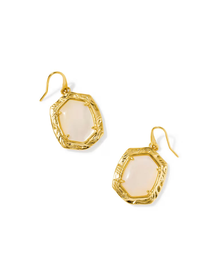 KENDRA SCOTT TIGER STRIPED DAPHNE DROP EARRINGS - GOLD NATURAL MOP
