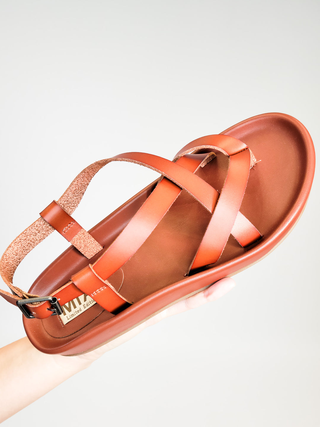 MIA ZURIE LEATHER SANDAL - COGNAC