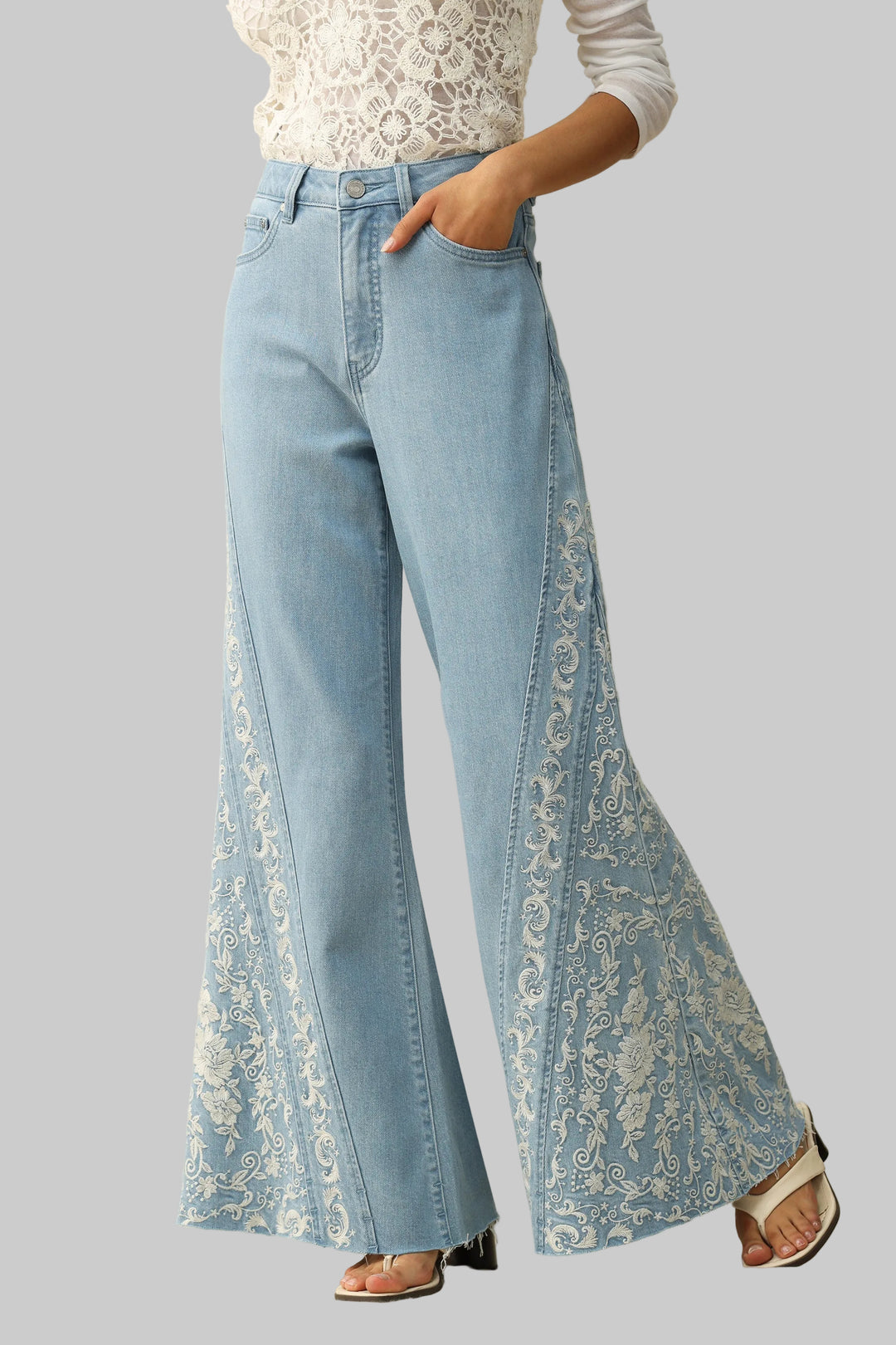 BAYEAS HR EMBROIDERED FLARE JEANS - LIGHT BLUE - 29.5" INSEAM