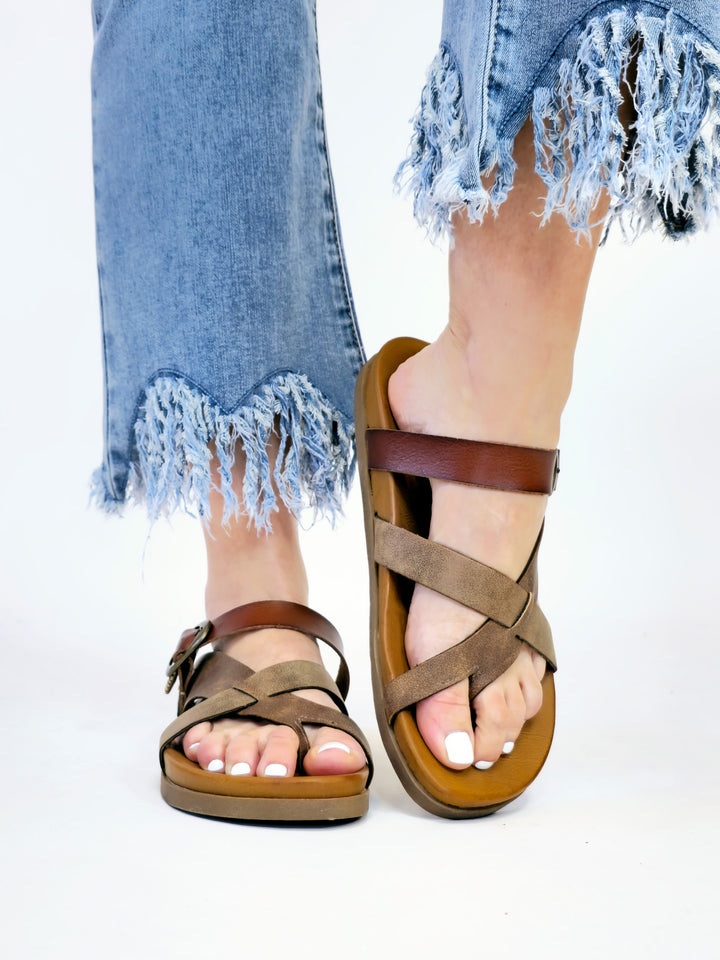 BLOWFISH LILAC SANDALS - WALNUT