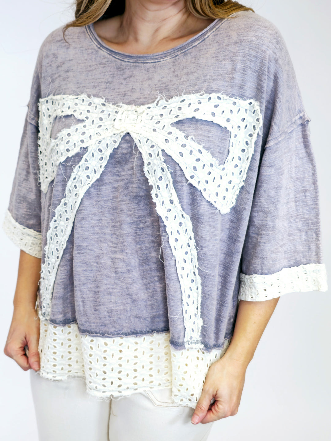 WASHED RIBBON PATCHED SHORT SLEEVE TOP - LAVENDER BLUE