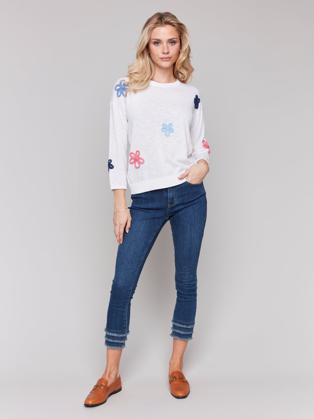 FLOWER PATCH COTTON SWEATER - WHITE