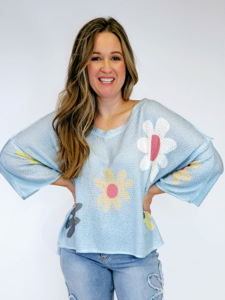 COLORFUL FLOWER PRINT LIGHTWEIGHT SWEATER - BABY BLUE