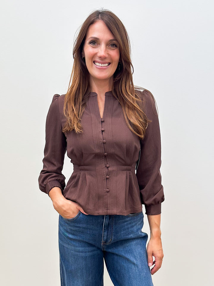 L/S SPLIT NECK PINTUCKED BUTTON UP TOP - COCOA