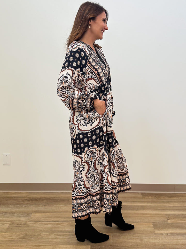 L/S ABSTRACT PRINT CONTRAST DETAIL MIDI DRESS - BLACK MIX