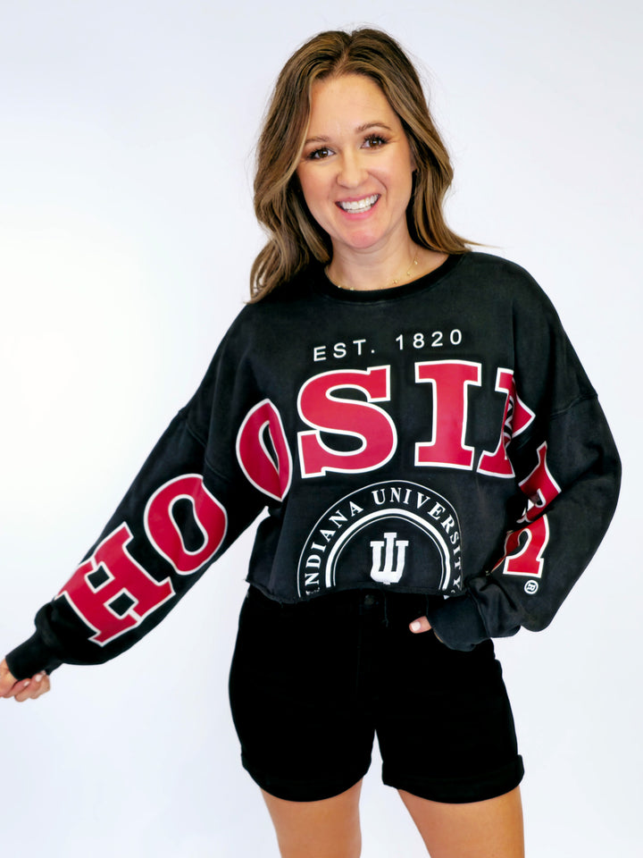 CROPPED LONG SLEEVE INDIANA HOOSIERS SWEATSHIRT - BLACK