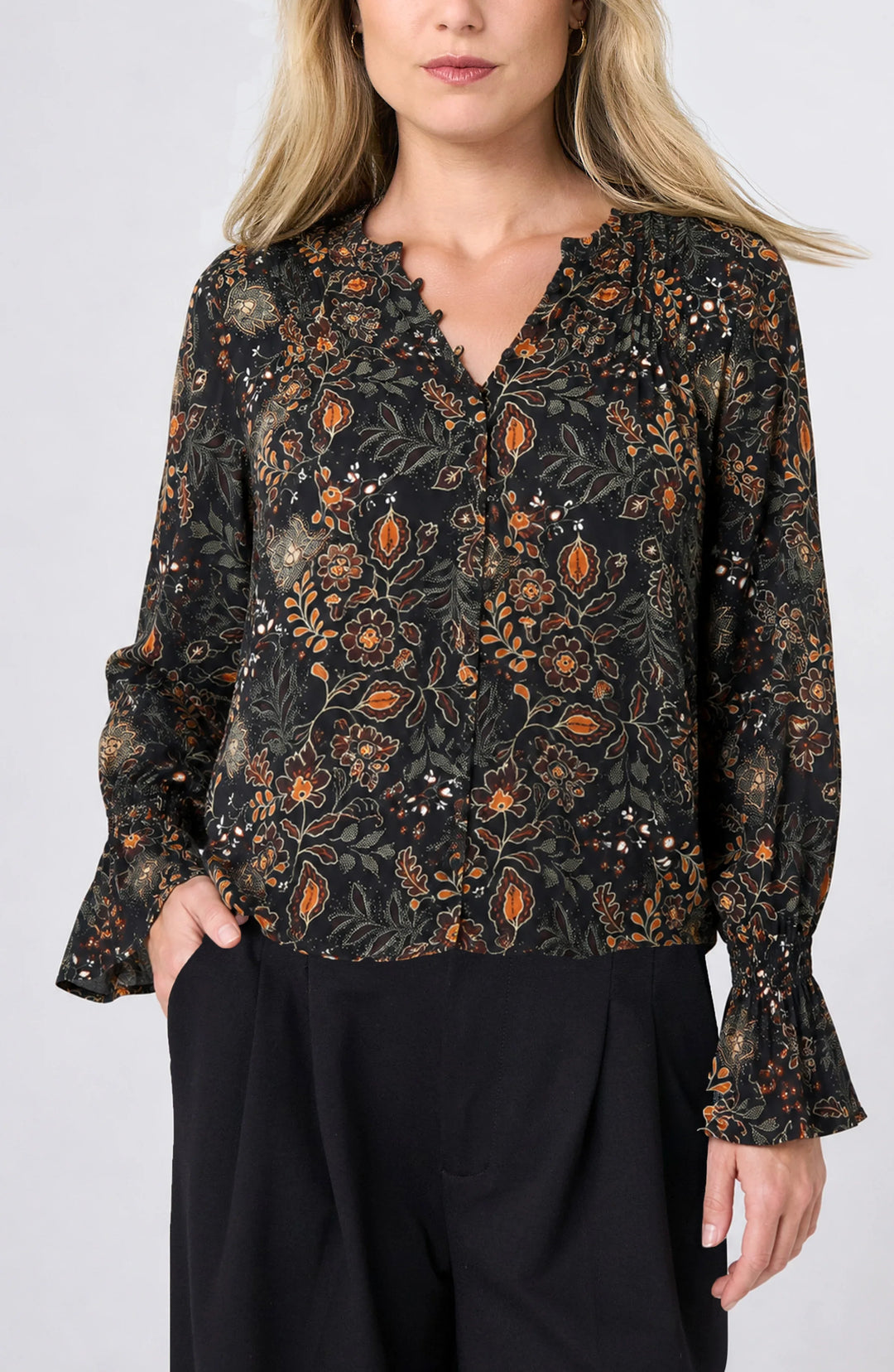 LONG SLEEVE WOVEN BLOUSE W/PINTUCKS - BLACK/RUST
