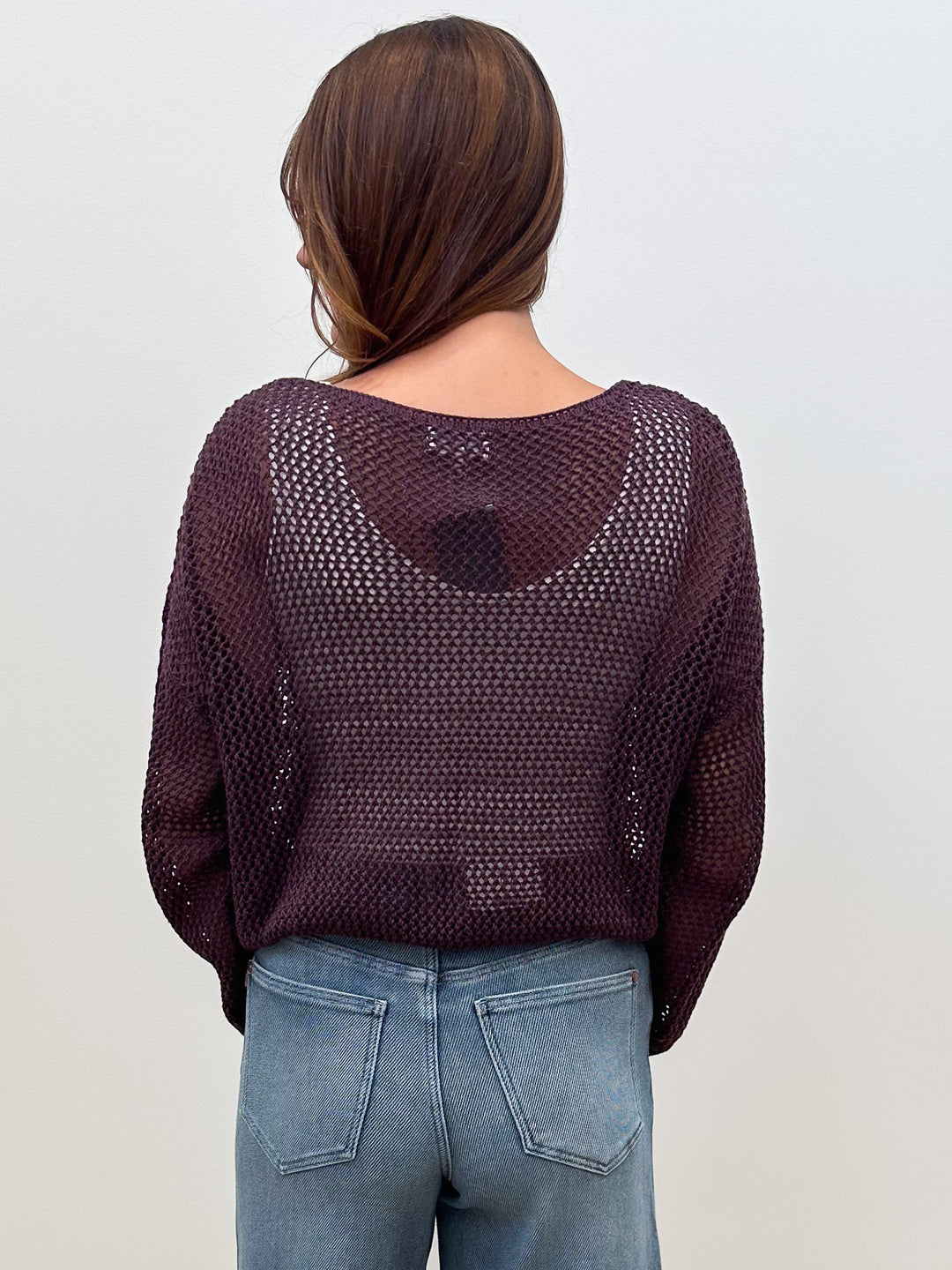 LIGHTWEIGHT OPEN KNIT FLORAL SWEATER - BLACKBERRY