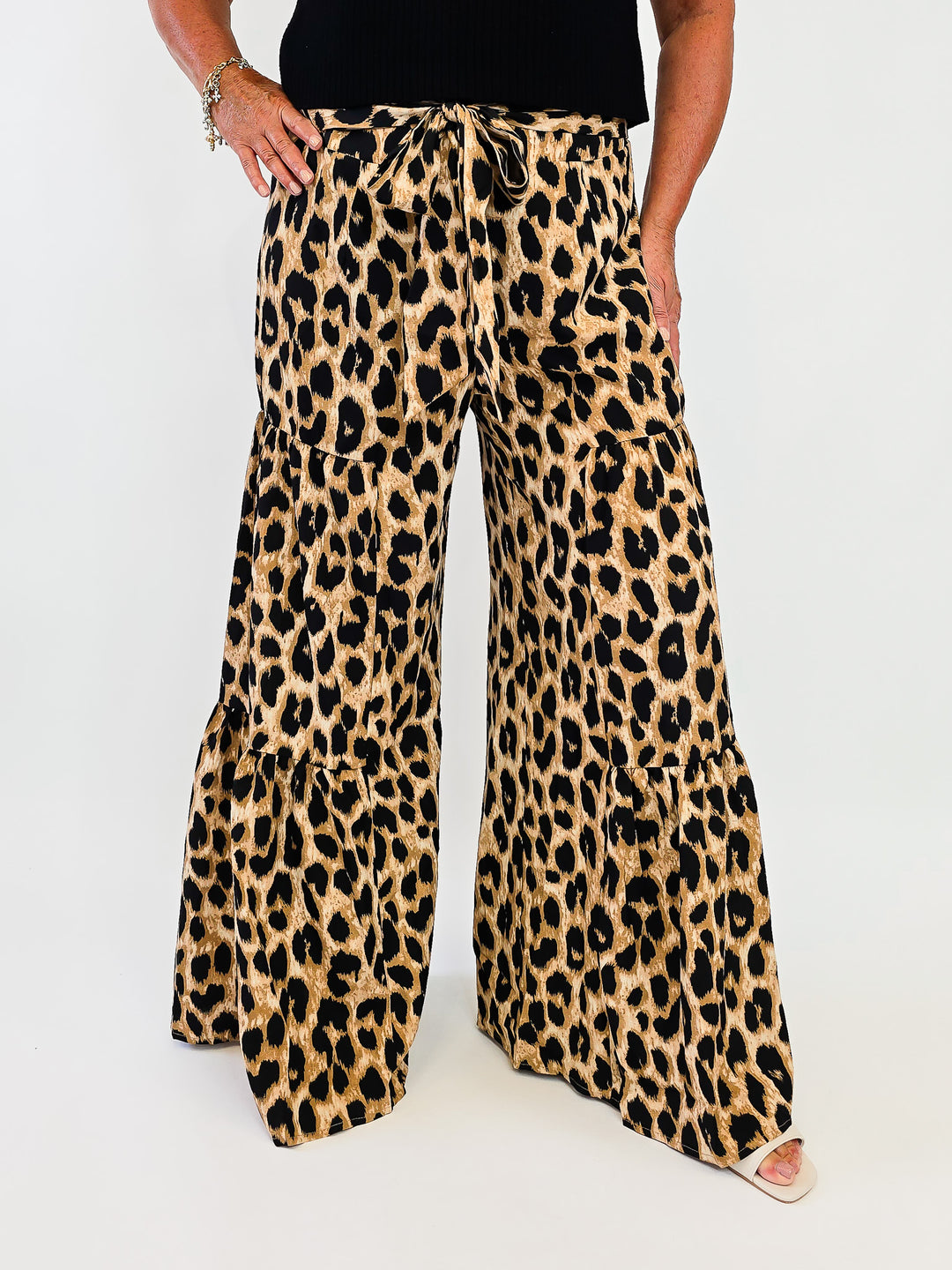 LEOPARD TIERED WIDE LEG PANTS - BROWN