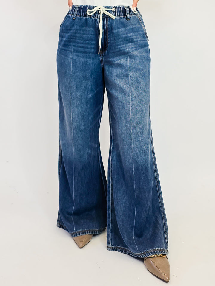 JUDY BLUE HW PALAZZO FEATHERWEIGHT JEANS - MEDIUM/DARK - 31" INSEAM