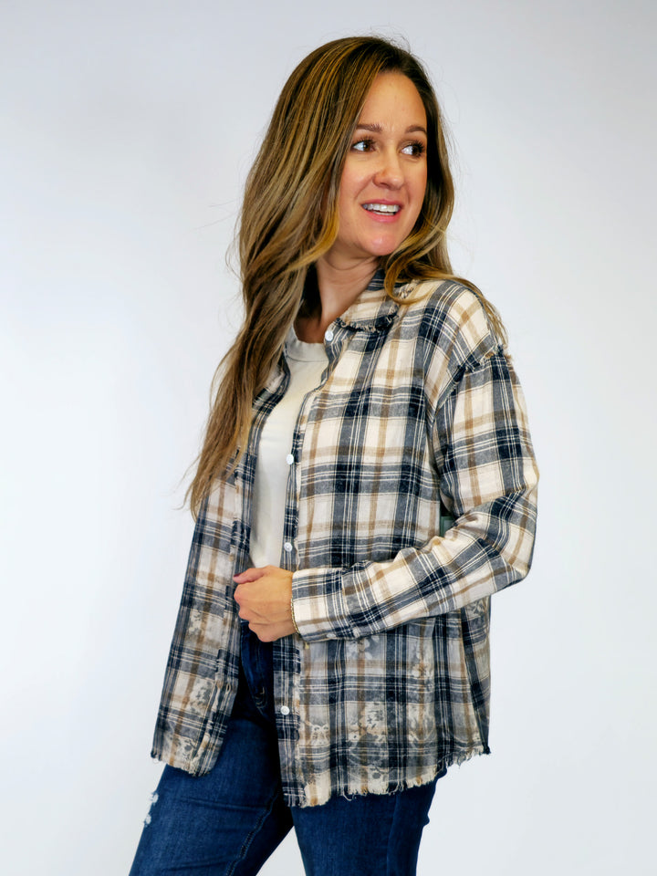 COLLARED PLAID BUTTON UP SHACKET - WASHED NAVY