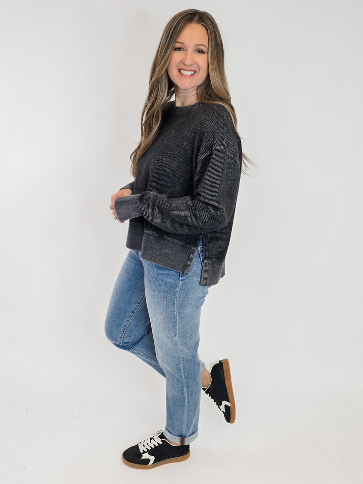CORDED CROPPED SIDE SLIT CREW NECK PULLOVER - WASHED BLACK