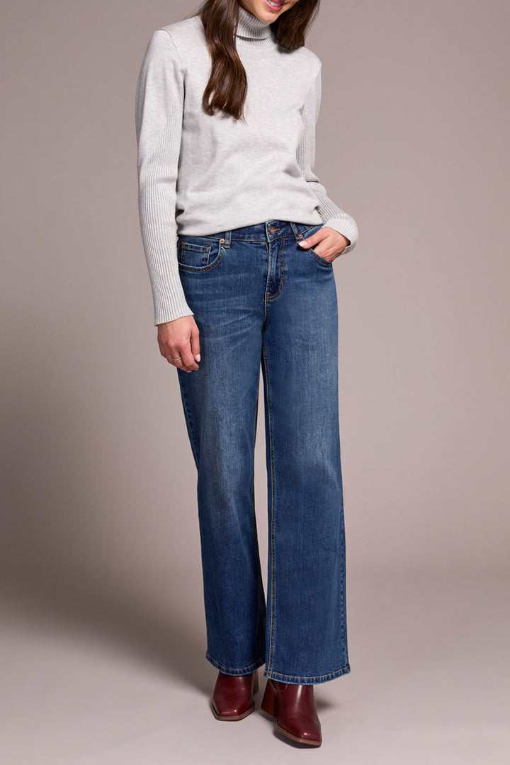 SOPHIA CURVY HUGGING WIDE JEANS - ANTIQUE BLUE
