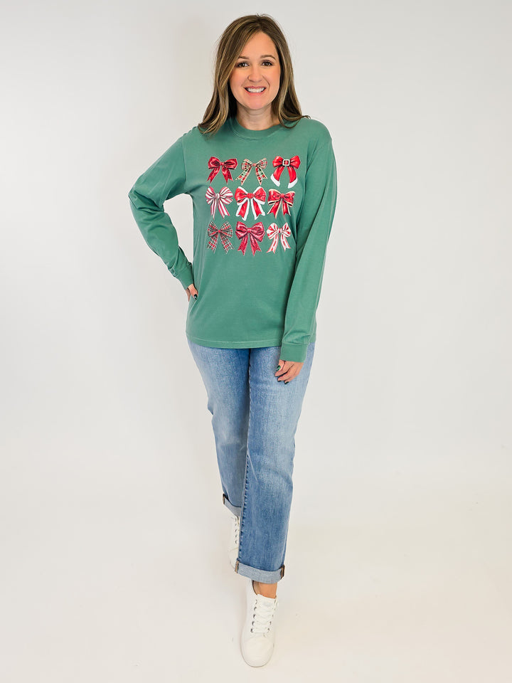 LONG SLEEVE CHRISTMAS BOWS TEE - GREEN