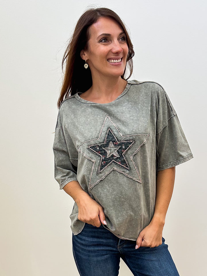 OVERSIZED SHORT SLEEVE STAR PATCH TOP - ASH