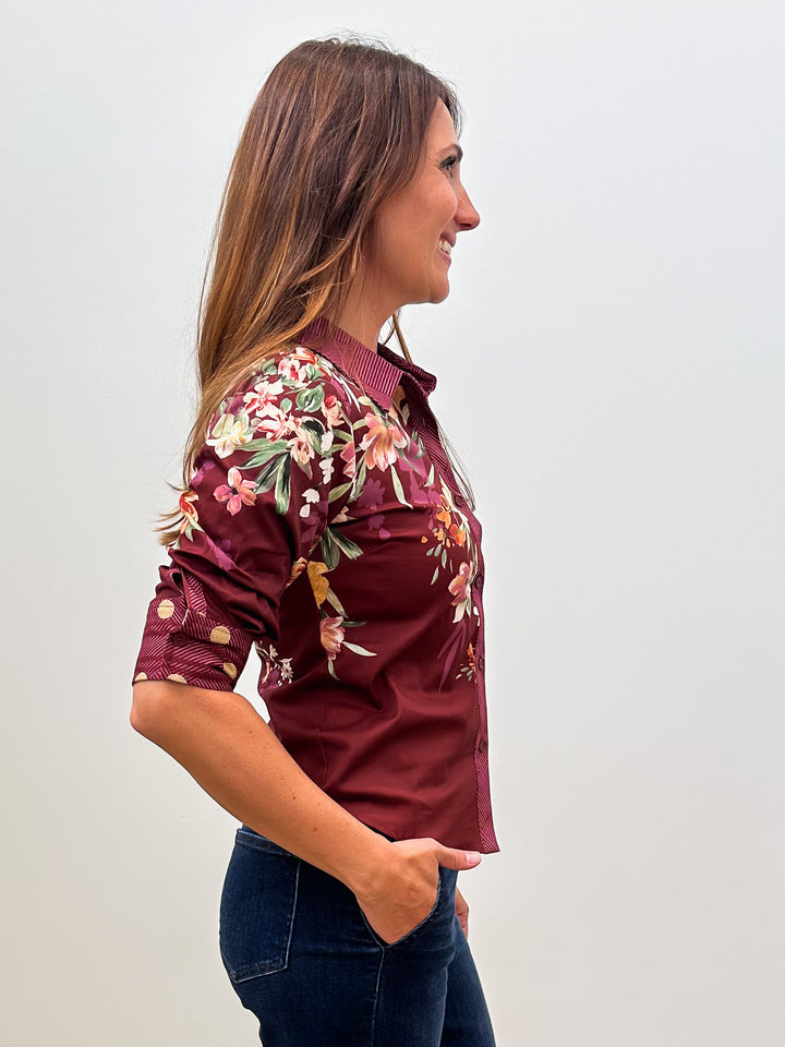 3/4 ROLL TAB SLEEVE BUTTON DOWN BLOUSE - BURGUNDY