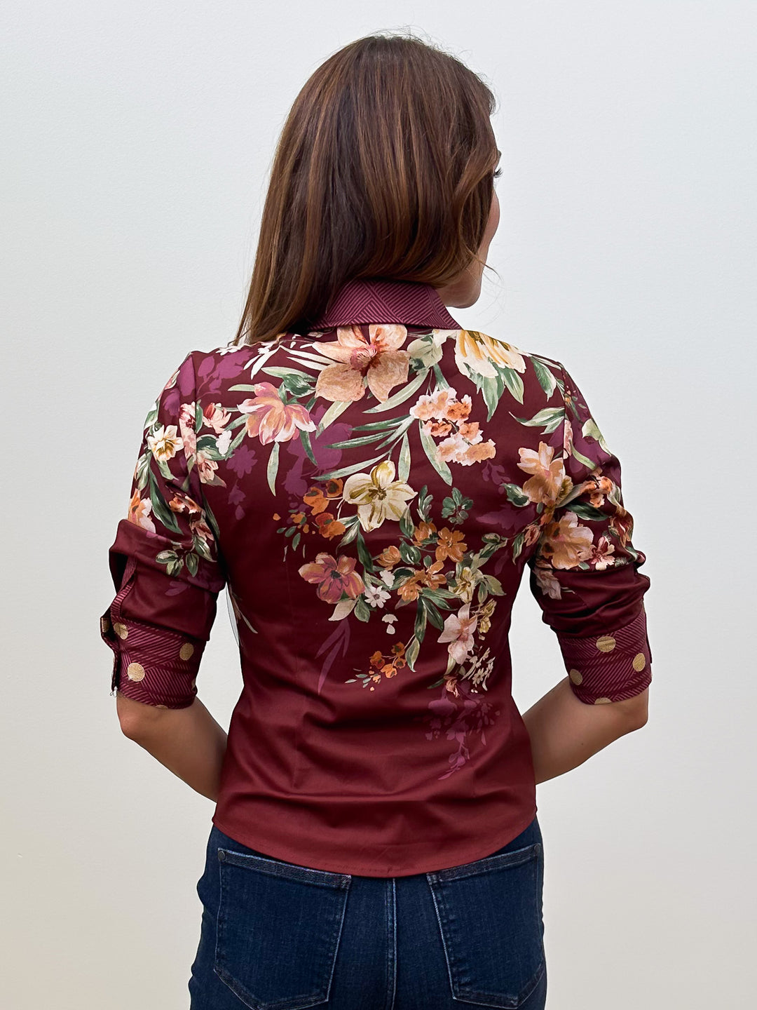 3/4 ROLL TAB SLEEVE BUTTON DOWN BLOUSE - BURGUNDY