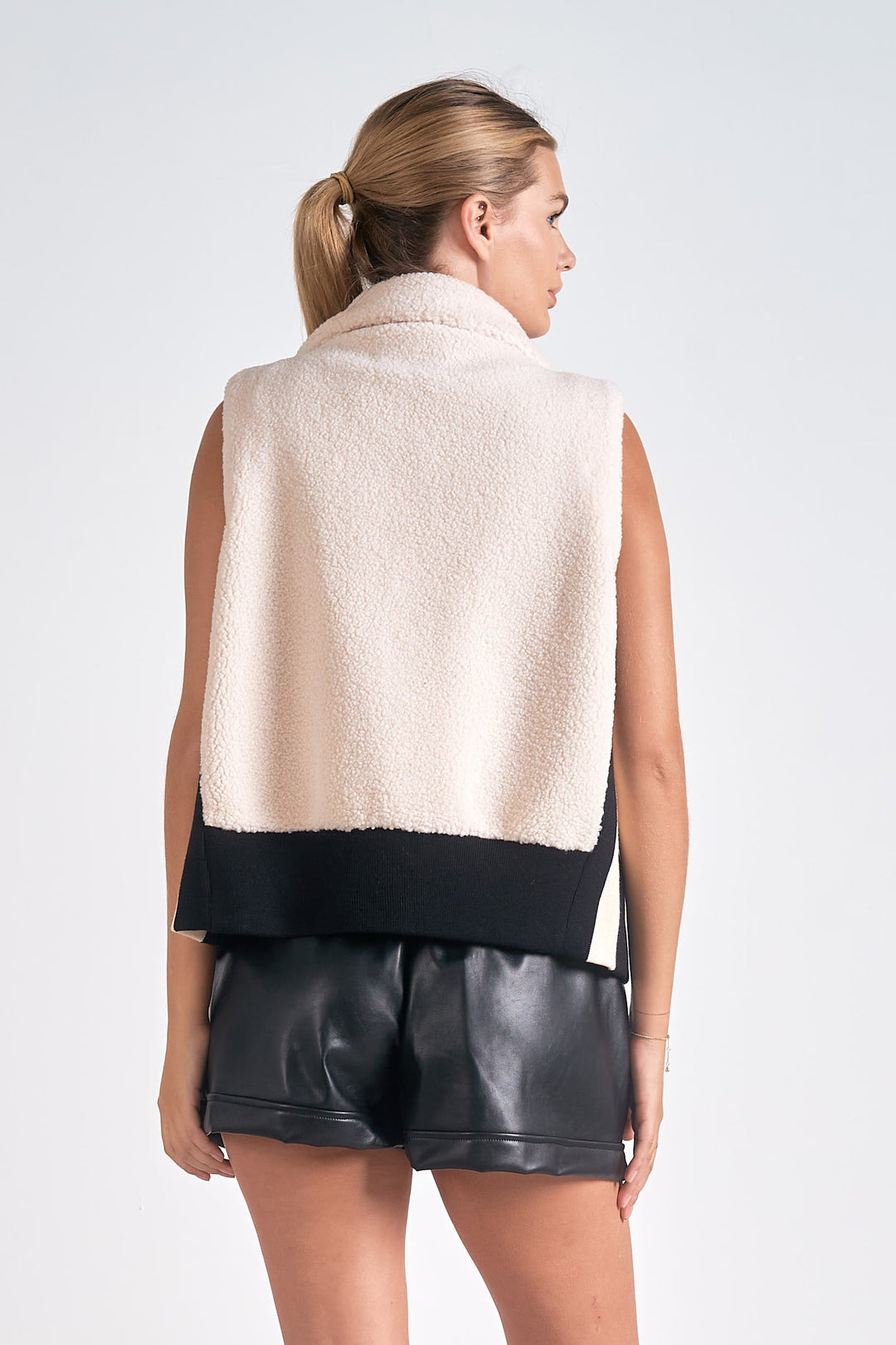 COLLARED ZIP UP VEST - OFF WHITE W/BLACK TRIM