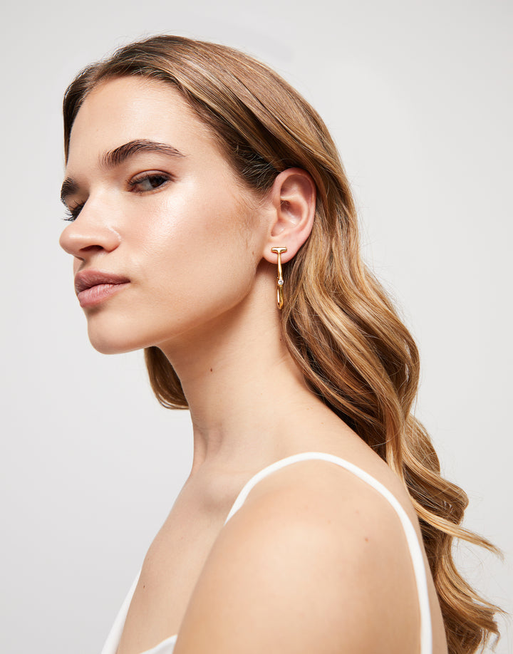 UNO DE 50 SER INODMABLE HOOP EARRINGS - GOLD