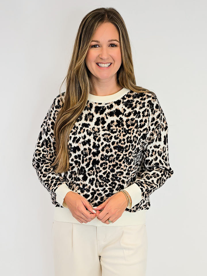 CREW NECK LEOPARD PRINT SEQUIN TOP - ONE SIZE - CREAM