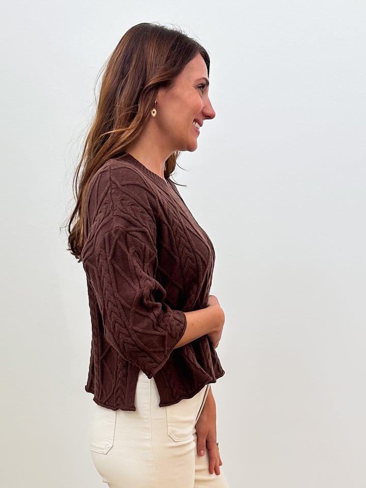 3/4 SLEEVE CABLE KNIT SWEATER - BROWN